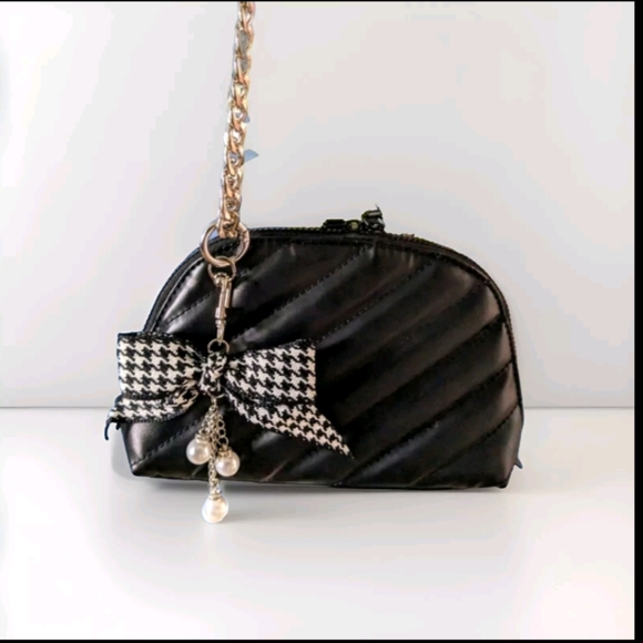 Yves saint Laurent pouch - Picture 2 of 15